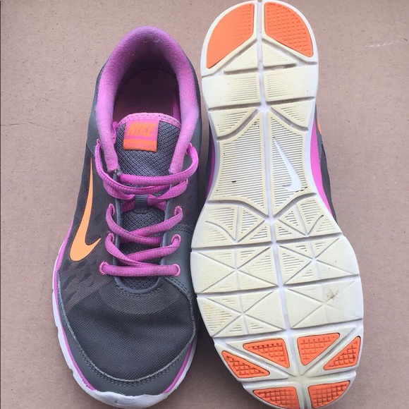 Nike - Picture 5 of 5